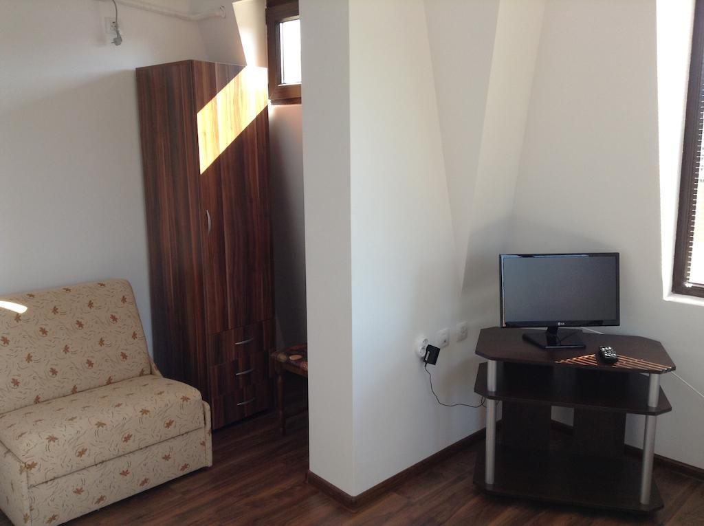 Guest House Luchi วาร์เชทส์ ภายนอก รูปภาพ